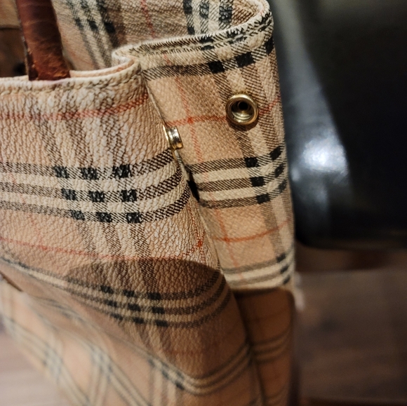 Burberry bucket bag - Picture 5 of 12